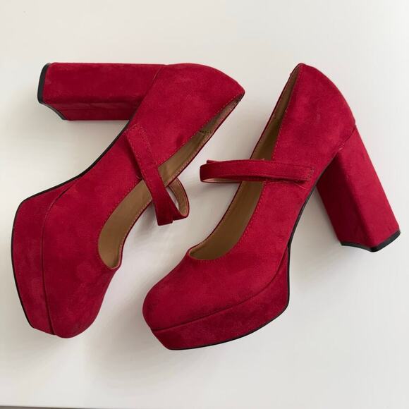 Marc Fisher Mary Jane Pumps Red Cherry Suede Bold Statement Pinup Sz 7.5 - Picture 6 of 7